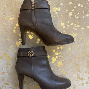 Tory Burch Bristol Brown Leather Zip High Heel Ankle Boots Size 8M